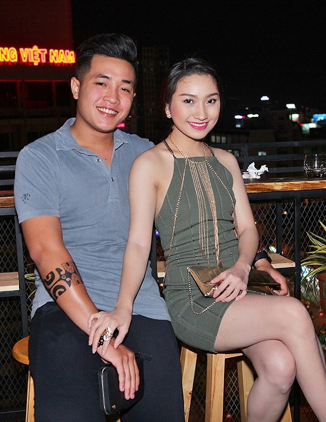 Cao Mỹ Kim từng gây xôn xao dư luận khi thừa nhận hủy đám cưới với bạn trai đại gia chỉ trước 1 tuần vào cuối năm 2016. Trước khi huỷ hôn, cô và bạn trai chi tới 500 triệu để chụp ảnh cưới, đã chọn được ngày lành tháng tốt và đặt xong tiệc cưới.