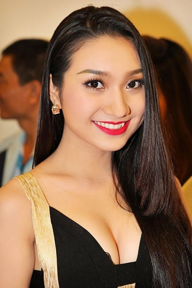 Suốt 2 năm qua, cô hoàn toàn vắng bóng trong các sự kiện của làng giải trí.