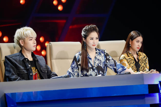 Bộ ba giám khảo trẻ tuổi - Đức Phúc, Hương Tràm, Hoàng Thùy Linh nhận nhiều phản ứng trái chiều từ khán giả.