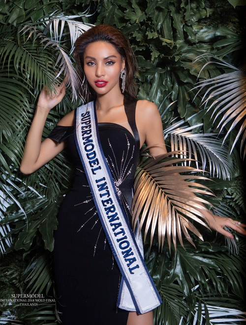 Cận nhan sắc xinh đẹp của siêu mẫu Khả Trang vừa đăng quang Quán quân Siêu mẫu Quốc tế 2018.