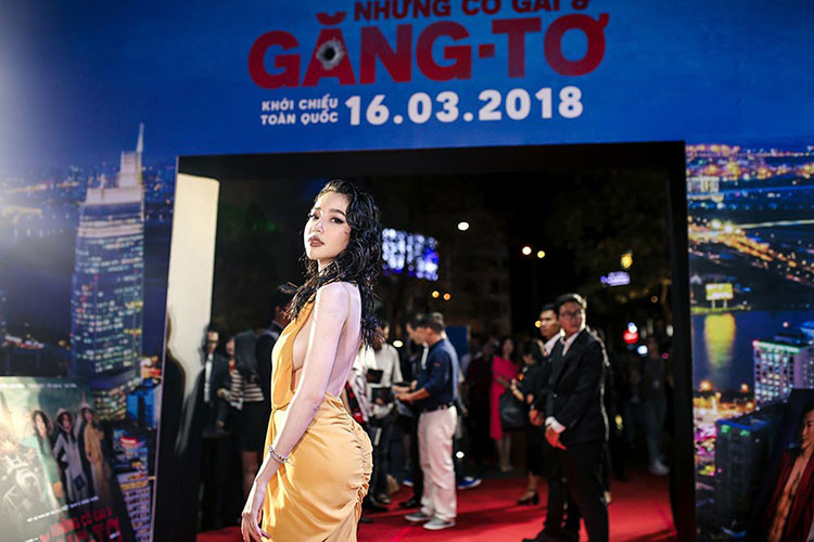 Dù nhân vật Trần Hà đòi hỏi những kỹ năng nhất định, song Elly Trần vẫn tự tin nhập vai nhờ sự hỗ trợ của đoàn phim.