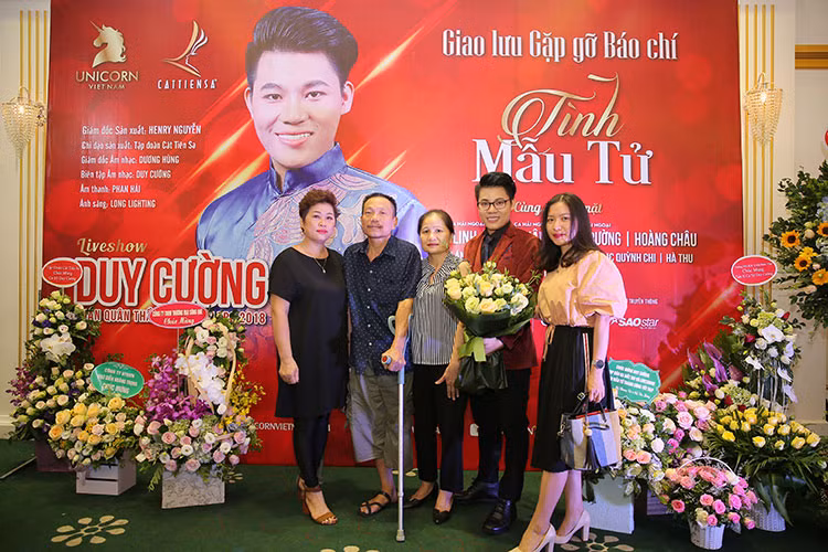 Den ung ho truyen nhan Duy Cuong, Ngoc Son bi “quay” chuyen chua lay vo-Hinh-5