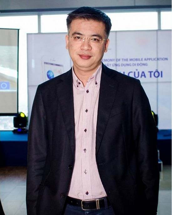 Trước đó, BTV Quang Minh từng "gây sốc" với diện mạo già nua.