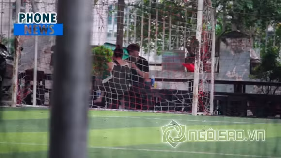 Trong đoạn clip ngắn của thể thấy, thái độ của Trương Quỳnh Anh và Tim dành cho nhau khá bình thường.