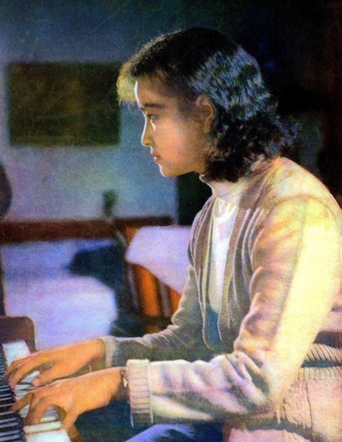 Nhiều khán giả chia sẻ loạt ảnh này gợi lại kỷ niệm trong họ, thậm chí một số người bình luận rằng vẫn còn giữ đĩa nhạc của cô, "Bài hát của chị rất được yêu thích thời bấy giờ, tôi đang nghe lại chúng, rất hay", một người hâm mộ viết trên Weibo.