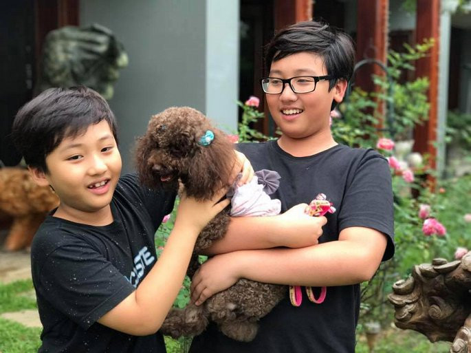 Hai con trai của BTV Vân Anh.