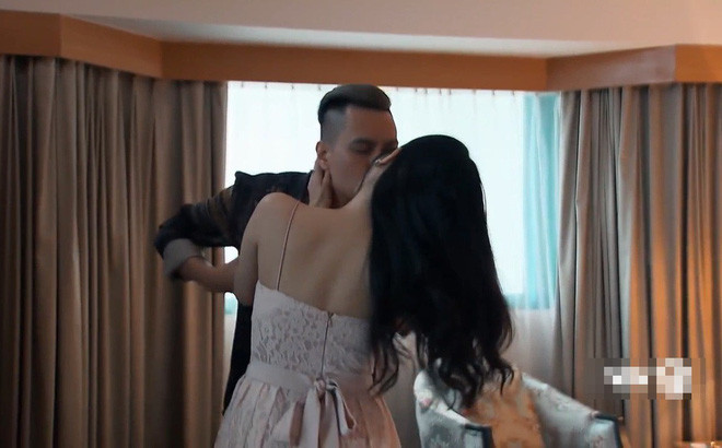 "Rồi 1 ngày nào đó trẻ con xem phim rồi học theo sẽ hư hỏng cả thế hệ..." là chia sẻ của độc giả có nickname Dũng.