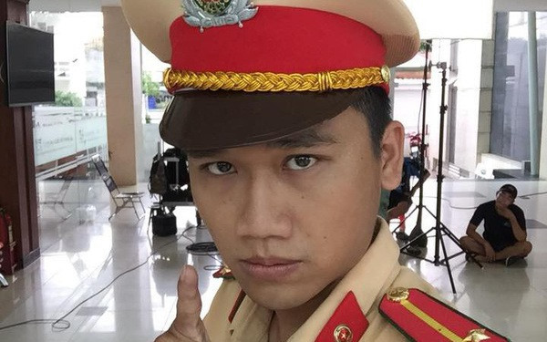 Xuân Nghị vào vai Đức - chàng cảnh sát giao thông nghiêm nghị.