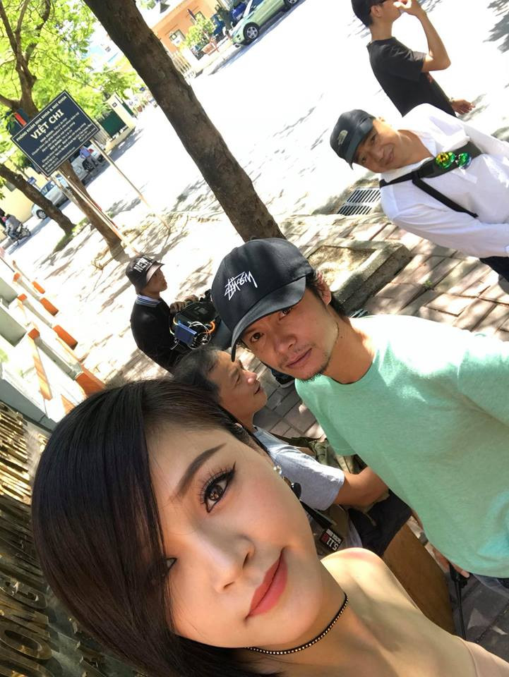 Thu Quỳnh chia sẻ hình ảnh hậu trường quay 'Quỳnh Búp Bê' giữa ngày nắng nóng.