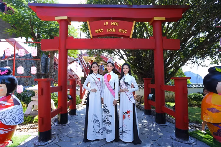 Đây là một trong những sự kiện đặc biệt chào mừng kỷ niệm 45 năm quan hệ ngoại giao Việt Nam - Nhật Bản.