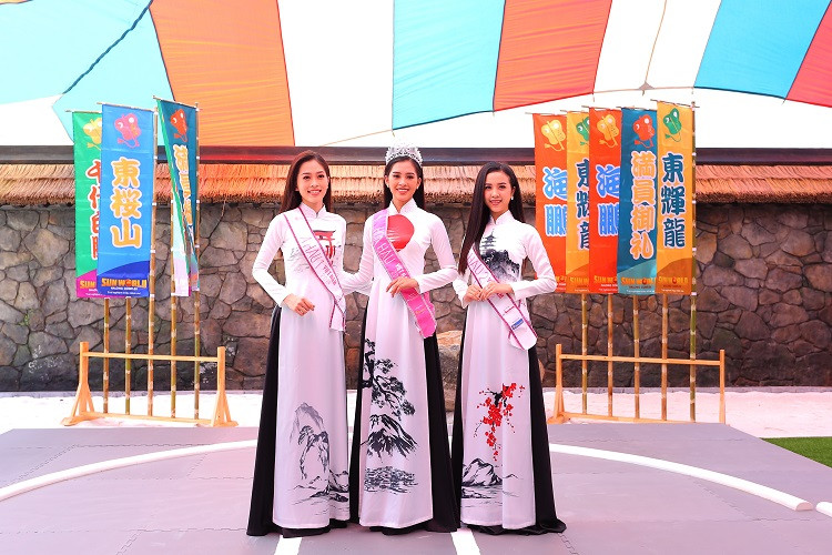 Tại đây sẽ diễn ra những hoạt động “biểu trưng” cho văn hóa đa sắc màu của Nhật Bản như: đấu vật Sumo, biểu diễn trống Taiko, múa Yosakoi…