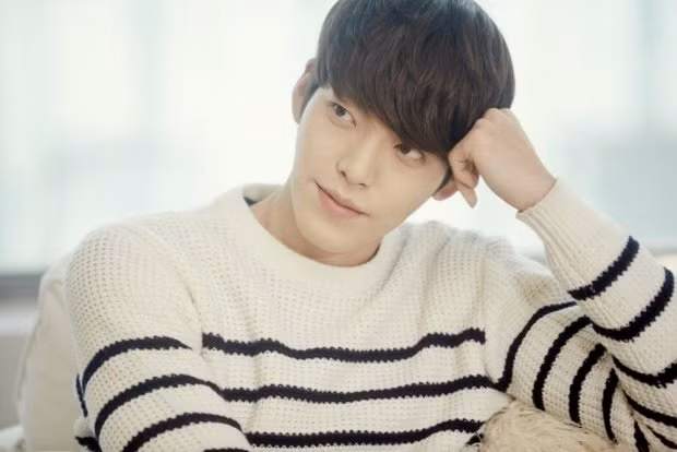 Fan xot hinh anh Kim Woo Bin gay go sau mot nam tri ung thu-Hinh-3