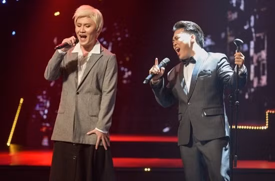 Không để thí sinh của mình chịu thiệt, Oraz Đức Phúc lập tức lên tiếng phản pháo: “Chữa được bệnh hay làm cho người ta nhồi máu cơ tim cũng không biết được”. Anh cho rằng đàn chị không nên đưa ra sự so sánh bởi màu sắc của hai phần trình diễn hoàn toàn khác nhau.