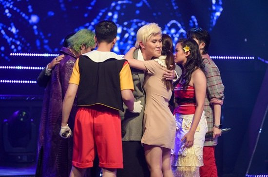 Giành được quyền loại trừ 2 thí sinh của đội Oraz Hoàng Thuỳ Linh, Đức Phúc giữ Bá Vương ở lại, đồng thời loại đi 2 thí sinh Hoàng Phương và Quốc Trung. Trước đó, Hoàng Thuỳ Linh cũng sử dụng quyền cứu một thí sinh duy nhất để giữ Ngọc Vi ở lại với cuộc thi.