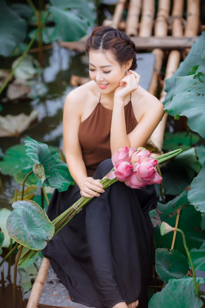 Sắp tới, Thanh Hương hóa thân vào nhân vật Lan cave trong bộ phim "Quỳnh búp bê" của đạo diễn Mai Hồng Phong sắp lên sóng truyền hình VTV.