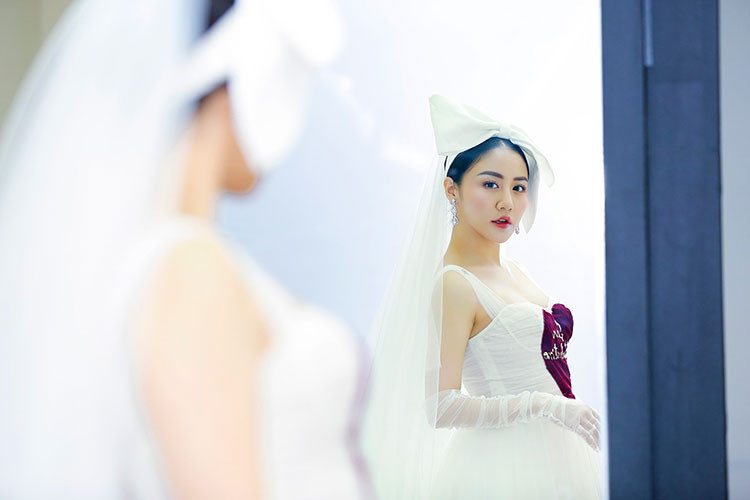 Hiện tại, Văn Mai Hương đảm nhận vai trò huấn luyện viên chương trình “Trời sinh một cặp”.