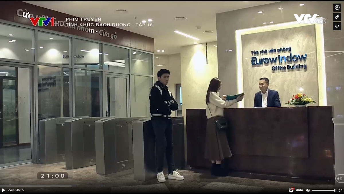 “Tinh khuc bach duong” quang cao lo, Pham Dong Hong: “Sao kiem duyet khong cat?“