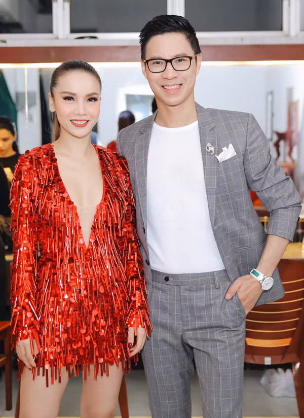 Yến Trang và MC Anh Quân.