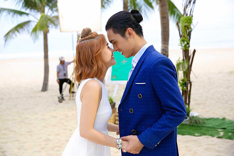 Ngọc Thảo và Công Dương trong phim.