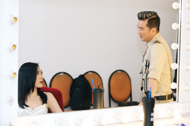 Đây là lần hiếm hoi Mỹ Tâm và Đàm Vĩnh Hưng có dịp ngồi chung ghế nóng, sau 3 năm cùng làm HLV The Voice đến nay. Nhiều khán giả tin rằng đây sẽ là dịp để Mr. Đàm tiếp tục bày tỏ tình cảm và sự niềm si mê của anh dành cho "người tình không bao giờ cưới".