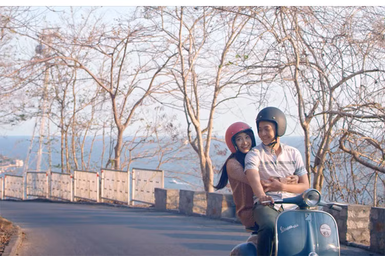 Trong đó, Nhã Phương và Ngô Kiến Huy có những hình ảnh vô cùng ngọt ngào.