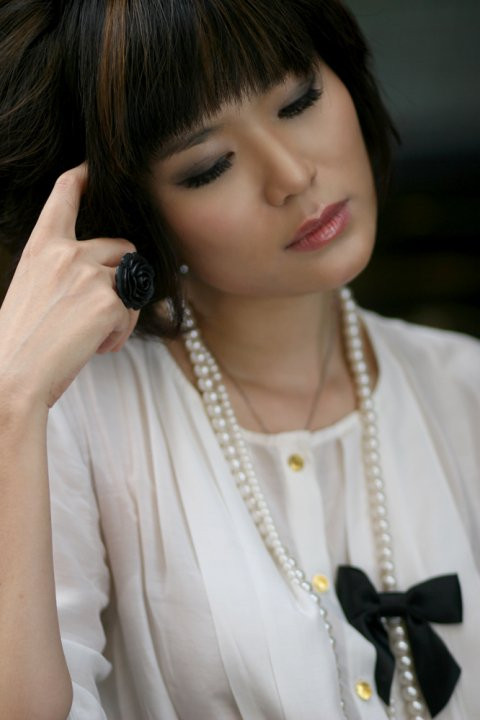 Thu Thủy kết hôn ở tuổi 26, tuy nhiên, chỉ ba năm sau, cô đệ đơn ly dị chồng. Hôn nhân không êm đềm của Hoa hậu Việt Nam 1994 từng là tâm điểm bàn tán từ dư luận trong một thời gian dài.