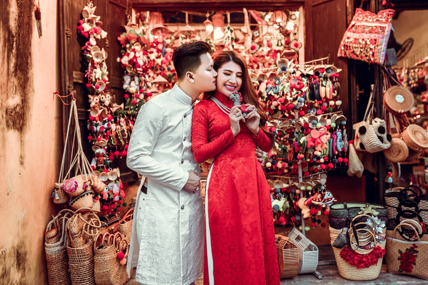 Tố My từng chia sẻ em gái vẻ ngoài mạnh mẽ, cá tính nhưng về nghề nghiệp lại không có quyết tâm cao. Vì thế định hướng tương lai của Tố Ny là kinh doanh và gia đình.