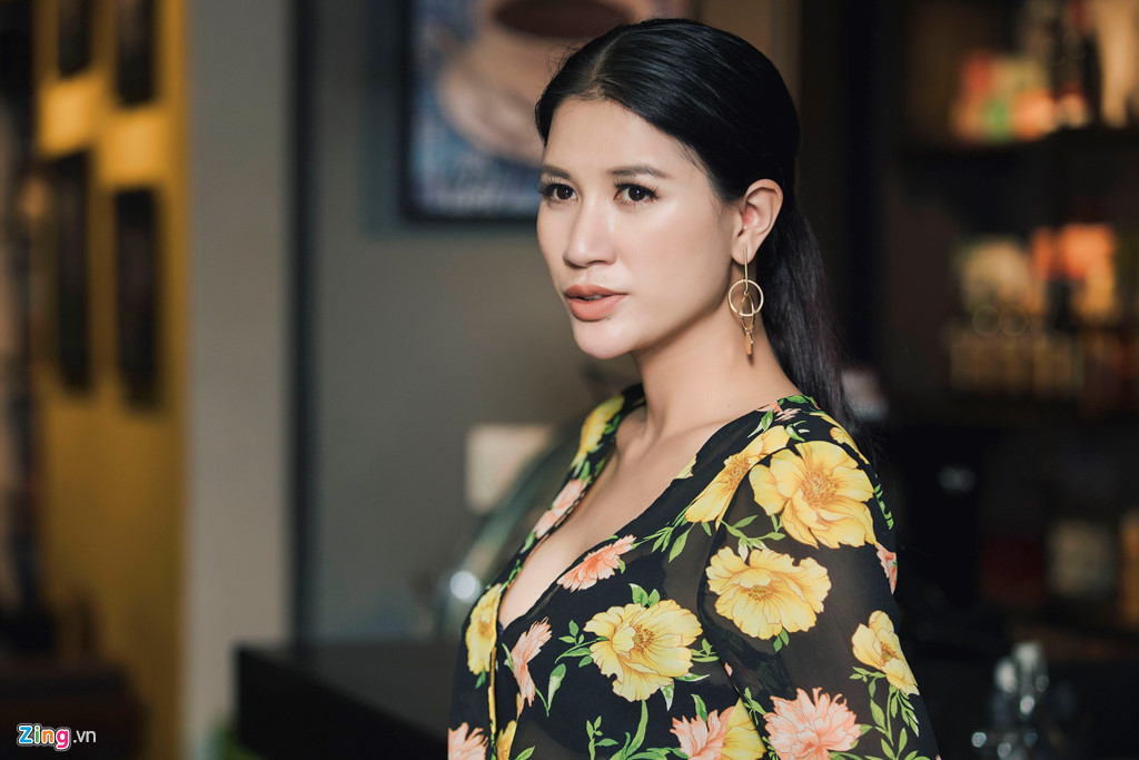 Trang Trần lo lắng khi lần đầu đóng chung với Hoài Lâm.