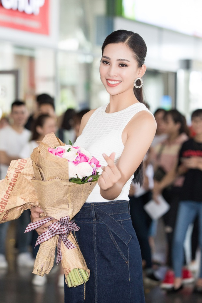 Dù vẫn còn những ý kiến trái chiều về màn ứng xử và điểm số của tân hoa hậu, tuy nhiên việc đăng quang của cô gái 18 tuổi nhận được nhiều ý kiến ủng hộ của công chúng.