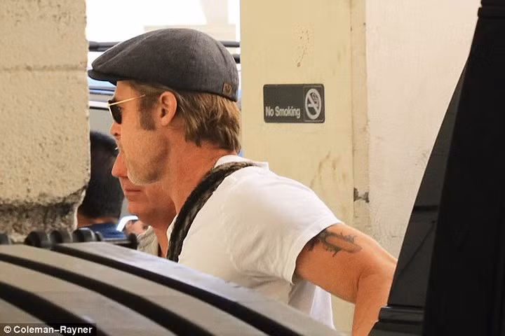 Jolie tỏ ra rất gay gắt trong cuộc chiến giành quyền nuôi con.