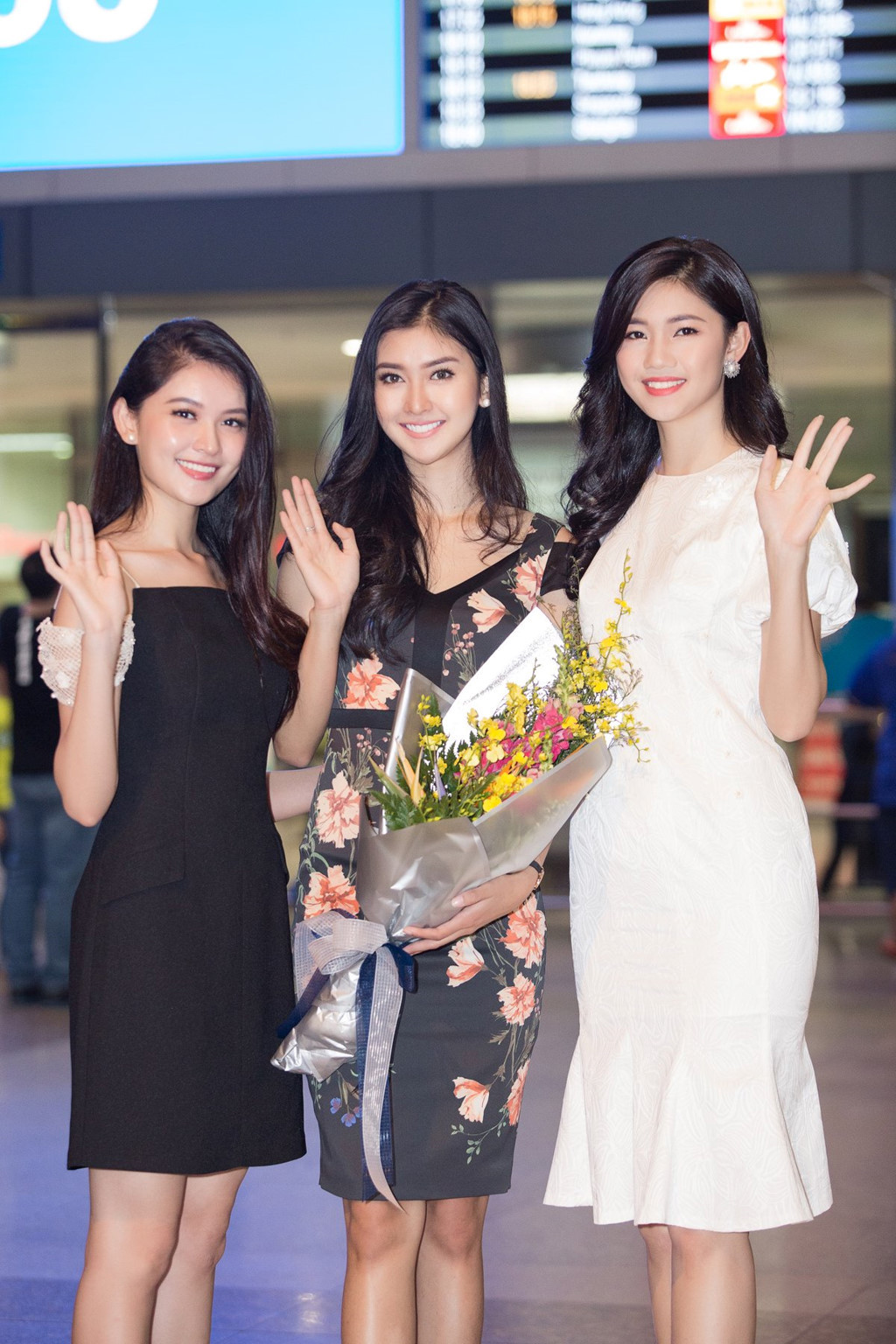 Hai Á hâu Việt Nam là Ngô Thanh Thanh Tú và Huỳnh Thị Thùy Dung có mặt để chào đón Lilliana. Sau khi đáp xuống TP.HCM, Hoa hậu Quốc tế sẽ đi thẳng về khách sạn và bắt đầu quá trình chuẩn bị cho việc tham dự đêm chung kết Hoa hậu Việt Nam 2018, nơi cô sẽ trao dải băng Hoa hậu Quốc tế Việt Nam cho người đoạt danh hiệu Á hậu 2.