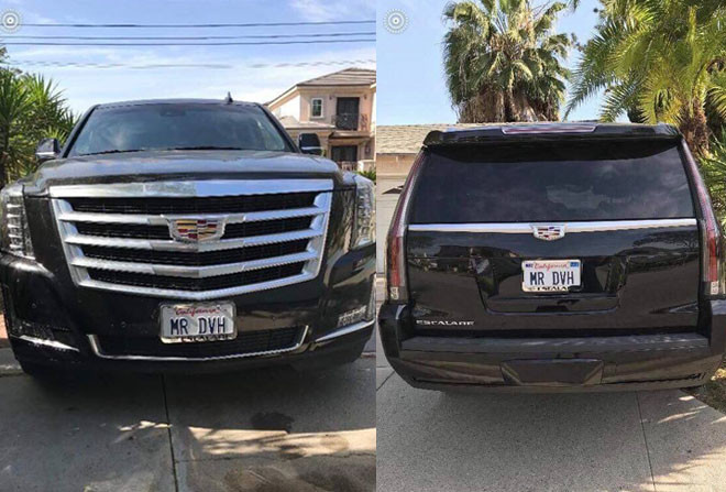 Mr. Đàm khoe xe sang Cadillac có biển hiệu MR DVH mà anh vừa nhập về từ Mỹ.