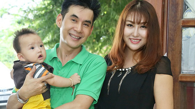 Đoan Trường là quản lý và cũng là bố nuôi của bé Tấn Đức.