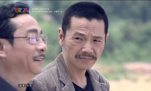 NSND Hoàng Dũng và Trung Anh trong phim "Người phán xử".