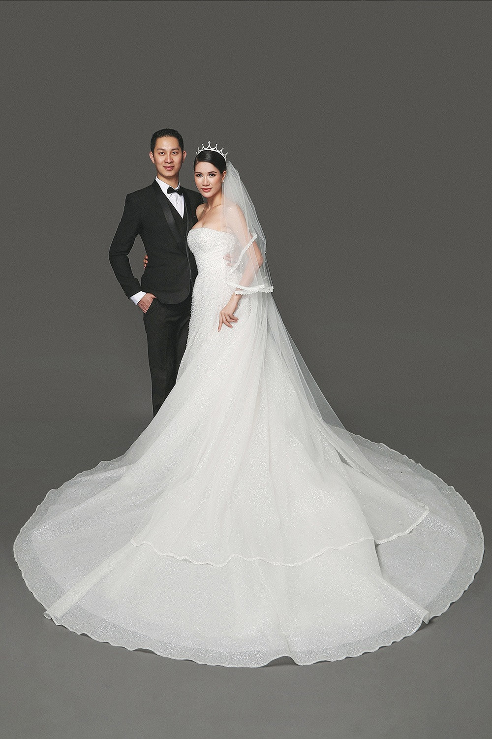 Thời mới gặp, Trang Trần nhận thấy rõ sự khác biệt trong tính cách của hai người, cô là người sôi nổi còn Louis Trần lại rất hiền lành.