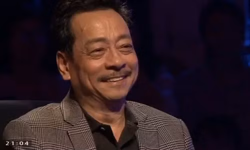 NSND Hoàng Dũng trên ghế nóng.