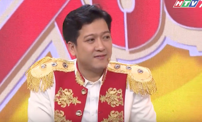 "Khi người thứ ba xuất hiện, sự đáng thương là của cả mối tình đó", Trường Giang chia sẻ trong chương trình.