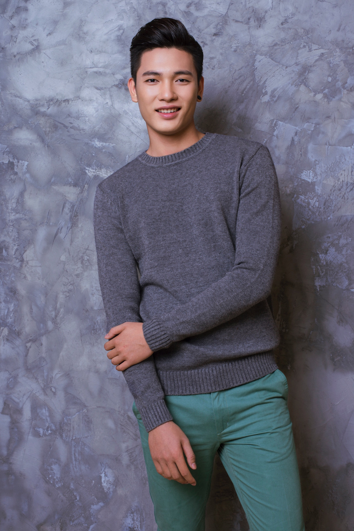 Nhiều thí sinh "Người mẫu thời trang Việt Nam" có kinh nghiệm trong nghề người mẫu và sở hữu gương mặt đẹp như những hot boy, hot girl. Trong hình là Nguyễn Tiến Anh.