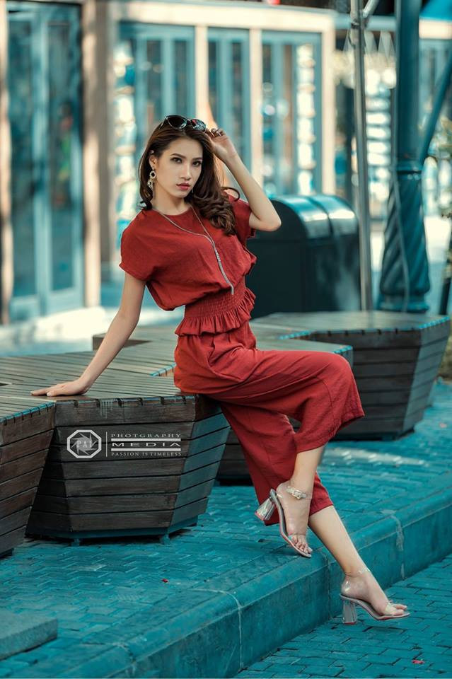 Ngoài H'ăng Niê và Nam Anh, nhiều gương mặt gây chú ý bởi vóc dáng chuẩn, gương mặt thanh tú. Trong hình là Mạc Thị Hải Yến.