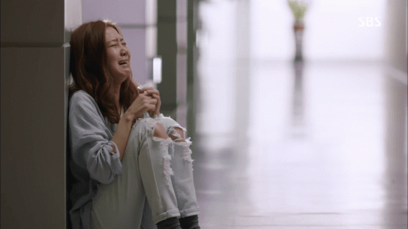 Vo ung thu, chong the thot nhung lam chuyen dong troi ngay tai nha