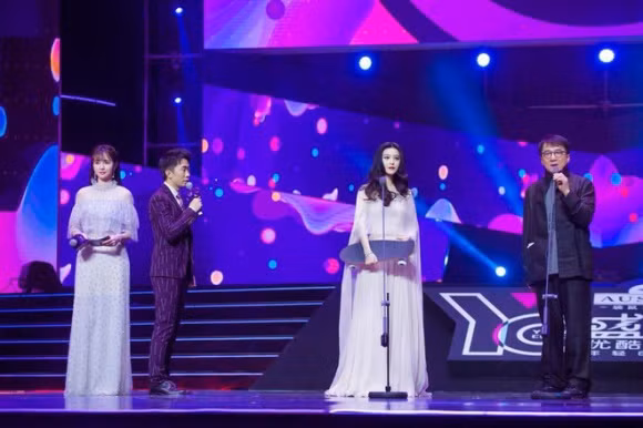 Thành Long cũng phải ra mặt "trợ giúp" đàn em.