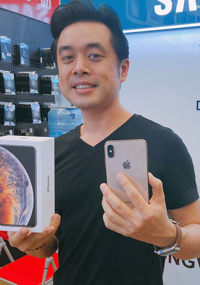 Diem mat sao Viet so huu Iphone XS gia cao ky luc-Hinh-2