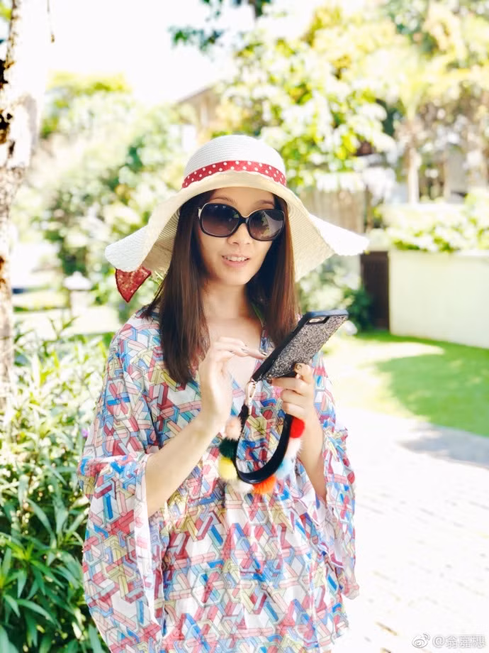 Ông Gia Tuệ chia sẻ, cô thích thức dậy thật sớm mỗi sáng để tận hưởng không gian thoáng đãng.