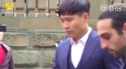 Cao Vân Tường cúi đầu khi xuất hiện tại tòa sáng 19/7.