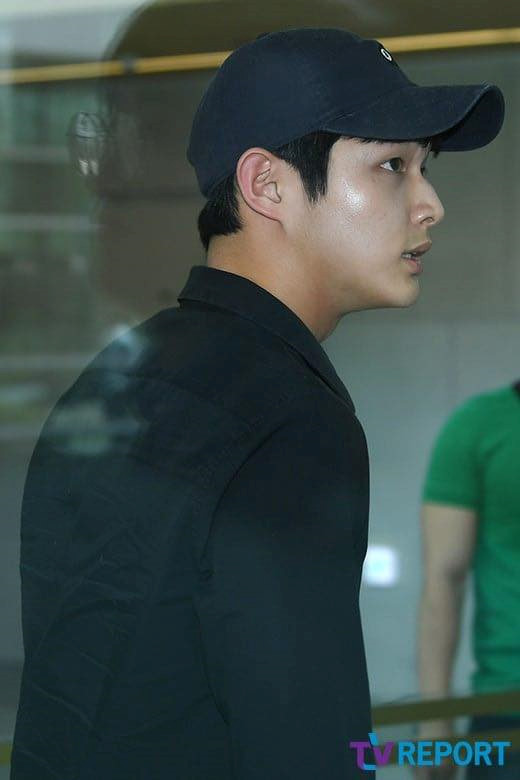 Sau khi bê bối nổ ra, Lee Seo Won bị sa thải khỏi vị trí MC hàng tuần của chương trình Music Bank, đồng thời vai diễn đóng vai trò khá quan trọng trong bộ phim About Time đang quay cũng bị hủy.