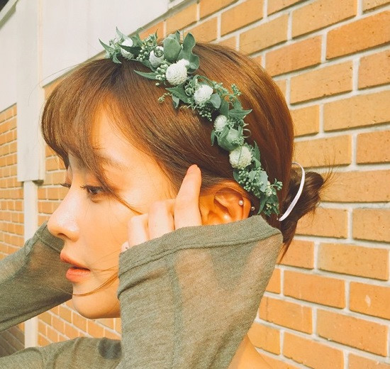 6 năm sau khi nhóm LUV tan rã, Oh Yeon Seo lần đầu nhận được vai diễn quan trọng trên màn ảnh trong tác phẩm A Blood Pledge. Năm 2012, cô gây được tiếng vang khi tham gia bộ phim My Husband Got a Family và chương trình truyền hình về hẹn hò We Got Married.