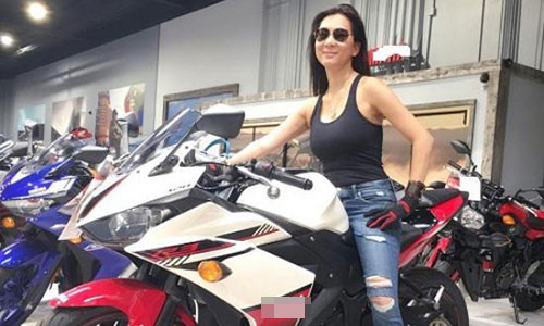 MC Nguyễn Cao Kỳ Duyên.