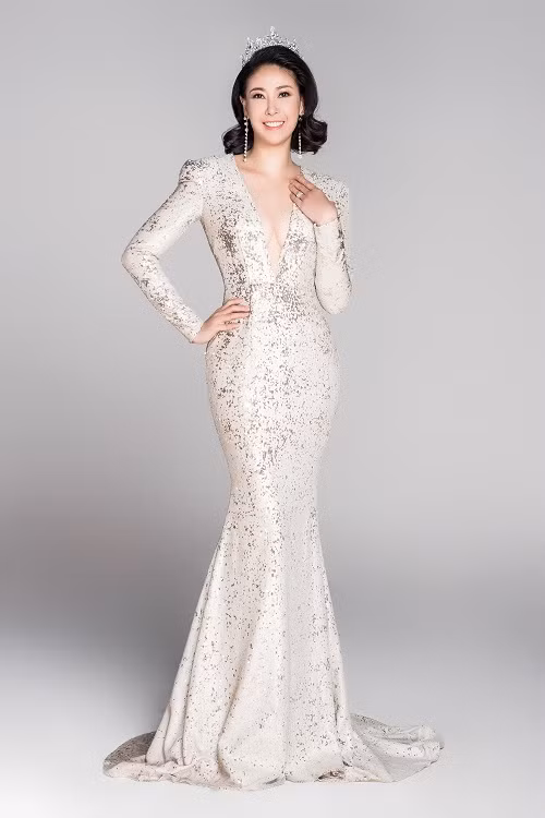 Hà Kiều Anh được biết đến là diễn viên với nhiều vai diễn đáng nhớ.