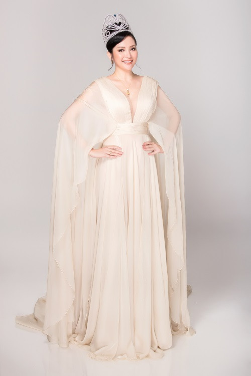 Hoa hậu Thiên Nga hiện là Cố vấn kinh doanh ở Trung tâm phát triển kinh tế thung lũng điện tử tại Mỹ.