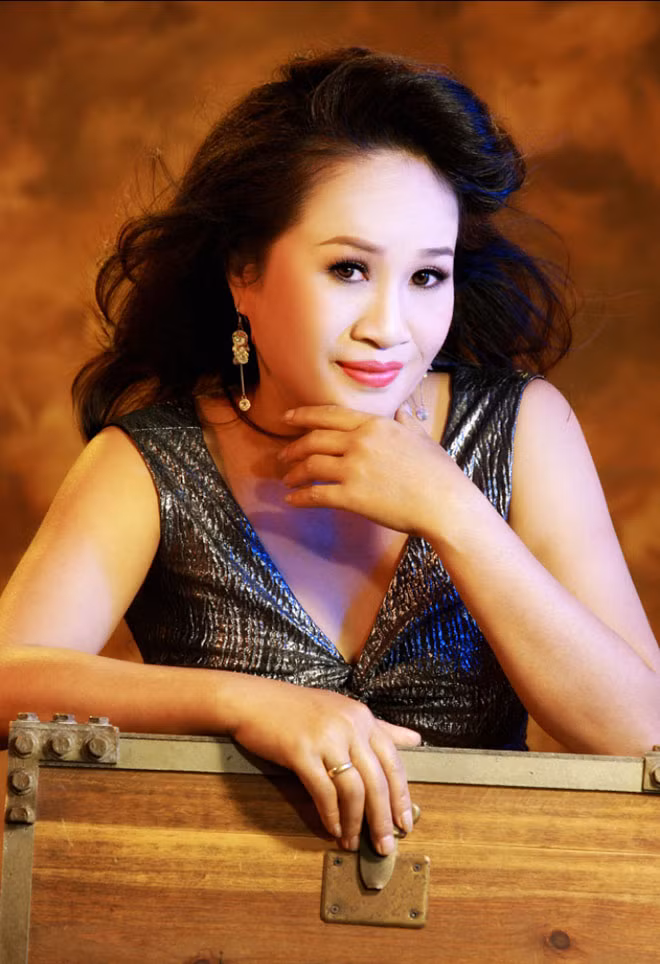 Vẻ ngoài 44 tuổi của "cô gái trăm triệu" Lê Thị Dần. Ảnh: NVCC.